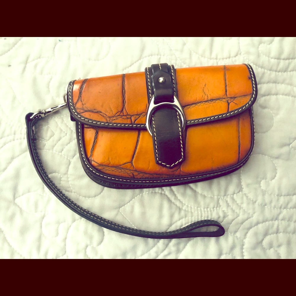 Dooney and Bourke wristlet